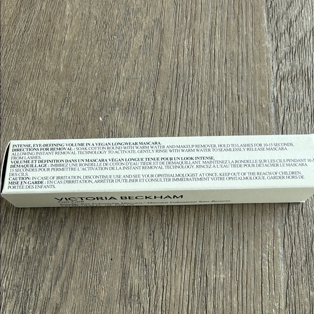 NEW NWT VICTORIA BECKHAM BEAUTY Vast Lash Mascara Smudge free Volumizing